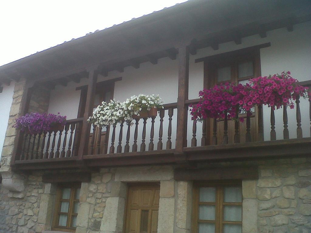 Affittacamere El Cabanon De Pimiango Esterno foto